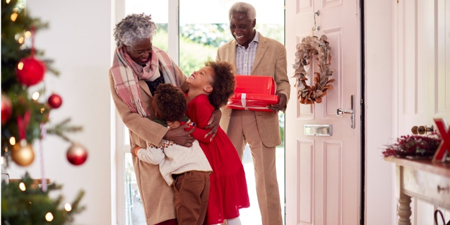 Thriving through the holidays: 4 strategies for a happy and healthy season