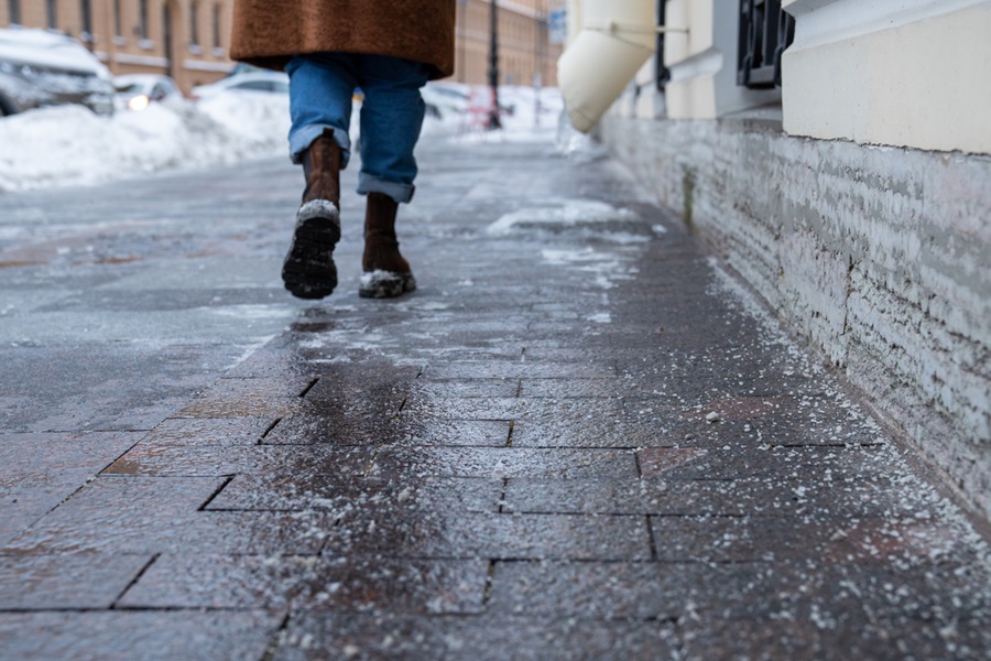 Staying safe on snow and ice: Preventing winter falls